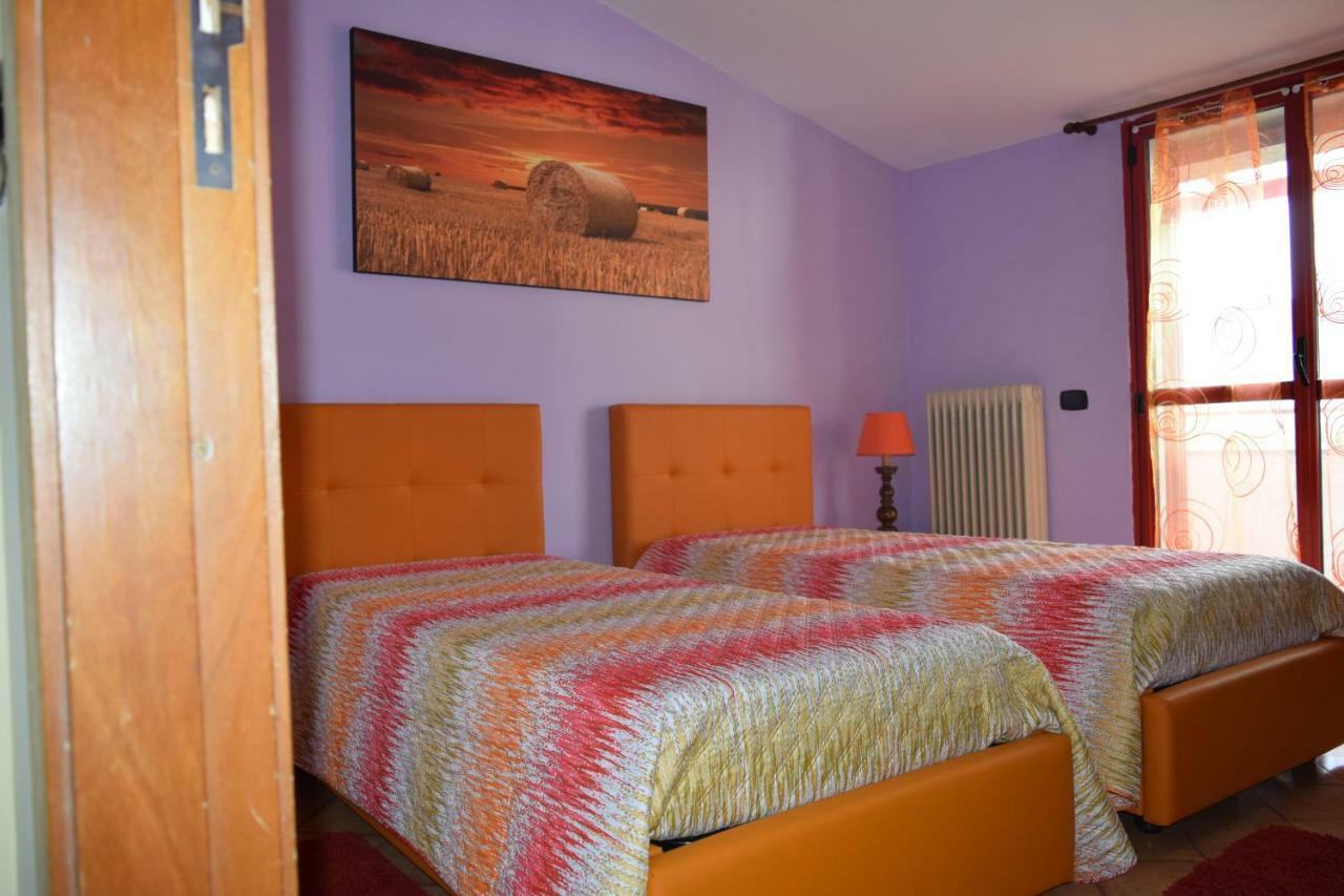 Bed and Breakfast Amici Di Hackert Казерта Экстерьер фото